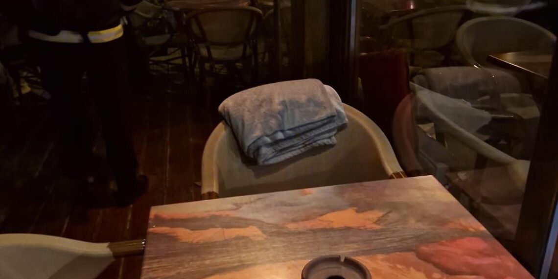 Continuă fumatul în spațiile închise, la Timișoara, deși e interzis