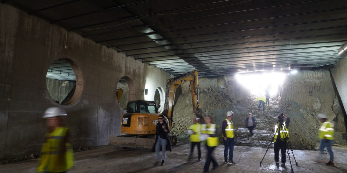 Chesonul pasajului Solventul a fost împins de pe strada Gării până pe Bogdăneștilor/Foto