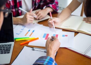 Primăria co-finanțează stagii pentru peste 2.000 de elevi în parteneriat cu 9 licee și colegii tehnice