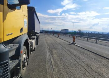 Atenție, șoferi! Se lucrează pe mai multe tronsoane de pe A1