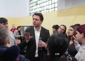 Corpul de Control al Primarului verifică hârtiile semnate de conducerea Liceului Tehnic de Vest. S-a sesizat și IPJ