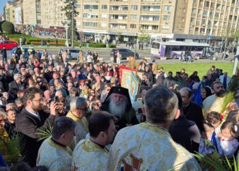 Timișoara: Sute de oameni la Pelerinajul Floriilor, în ajunul sărbătorii