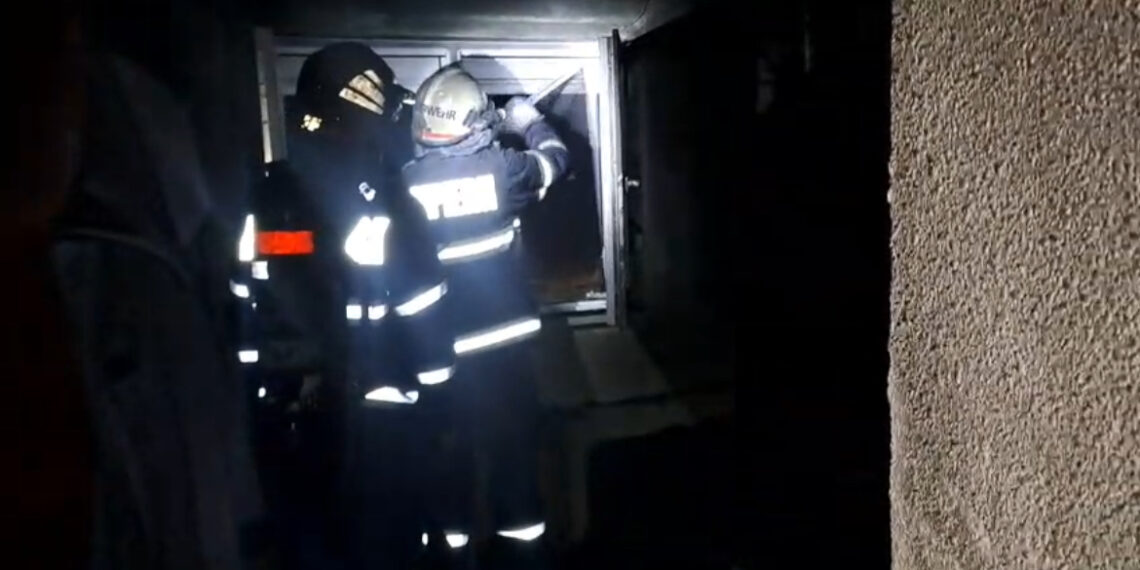 Incendiu la un apartament din Arad