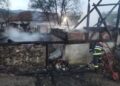 Incendiu izbucnit la o casă din localitatea Groșeni. Focul s-a extins și la anexele vecinilor