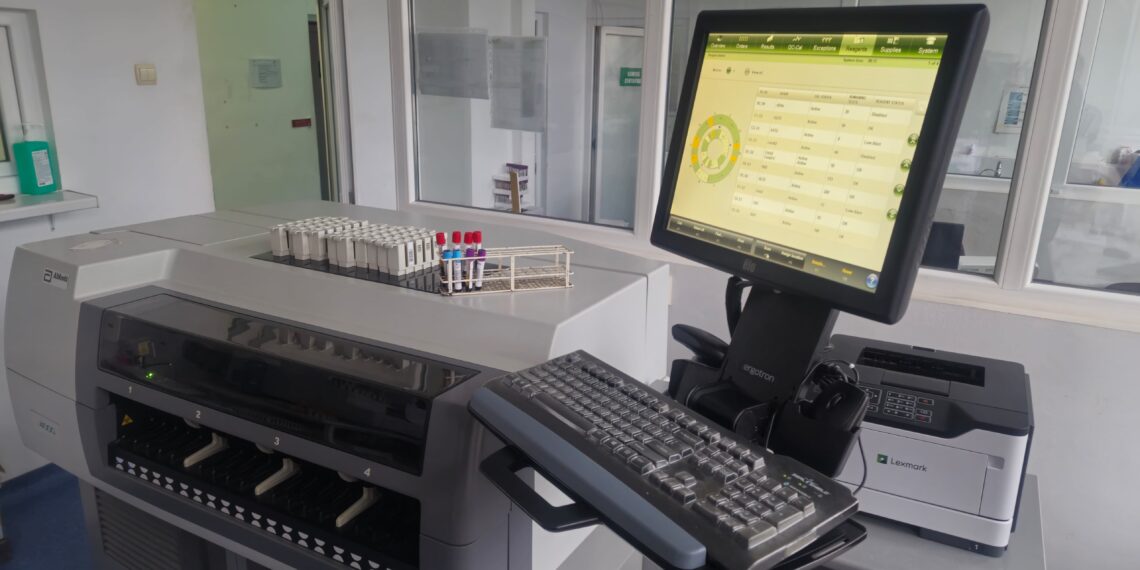 Spitalul „Victor Babeș” a semnat contractul cu Casa Județeană de Asigurări de Sănătate Timiș pentru decontarea analizelor