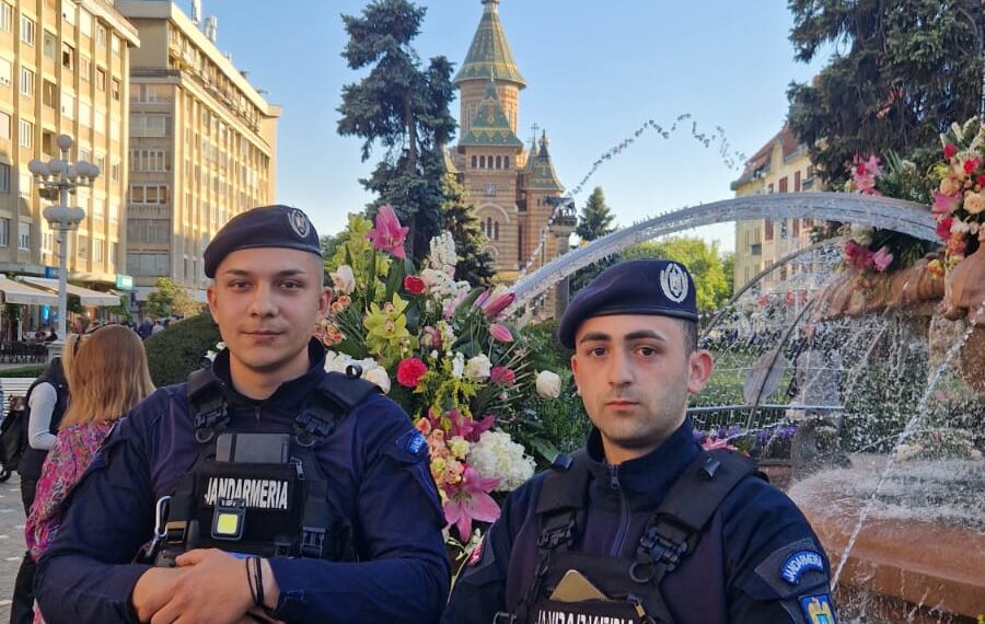 Incendiu la o hală din Arad