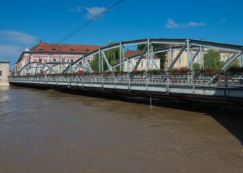 Podul de Fier din Lugoj se închide pentru reparații începând cu 15 iunie