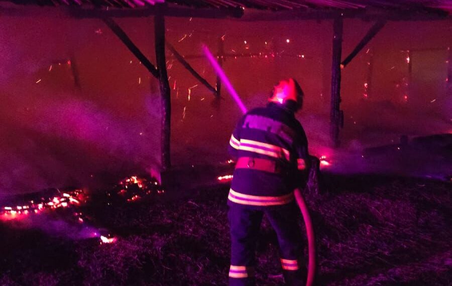 Incendiu într-un sat din județul Arad