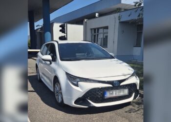 Autoturism căutat de autorități, descoperit de polițiștii de frontieră din PTF Moravița