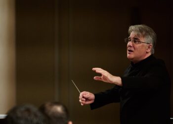 Maestrul Mykola Diadiura și violonistul Vadim Gluzman, invitații concertului de închidere a Festivalului Internațional „Timișoara Muzicală”