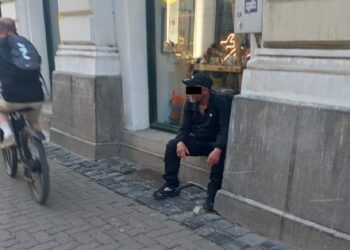 Zona Cetate rămâne o atracție pentru cerșetori – aceștia au fost preluați de polițiștii locali de 126 de ori doar din centrul orașului, în ultima lună