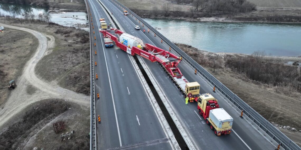 Sâmbătă pornește, de la Nădlac, ultimul convoi agabaritic cu destinația Termocentrala Mintia