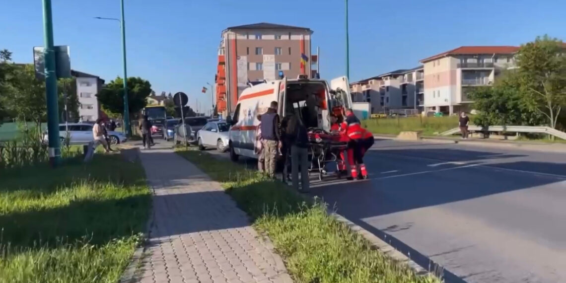 Minor de 7 ani, lovit de un șofer în Giroc, în timp ce traversa strada