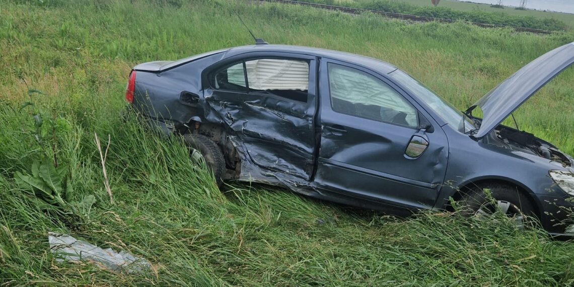 Accident pe DN6, către Becicherecu Mic. Unul din șoferi a ajuns la spital