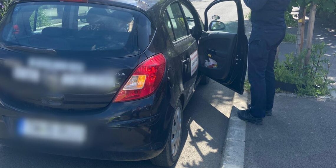 Vehiculele școlilor de șoferi, verificate de către polițiști rutieri din Timiș