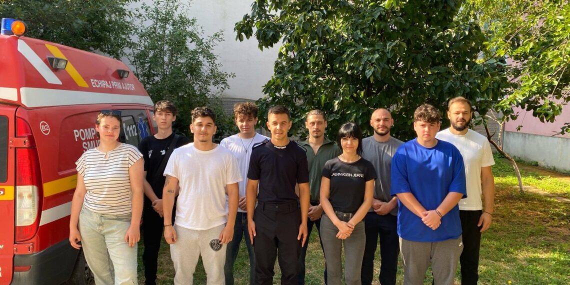 Nouă voluntari din Timișoara, pregătiți să acorde primul ajutor – seria a VI-a „Salvator din pasiune” din 2025