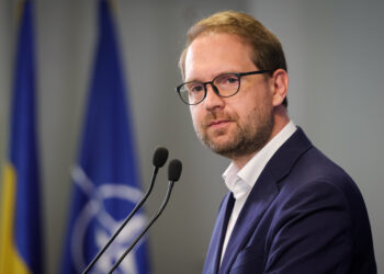 Dominic Fritz: „USR NU propune, ci se opune creșterilor de taxe! Nu vom permite ca negocierile pentru buget să devină un banc de Radio Erevan”
