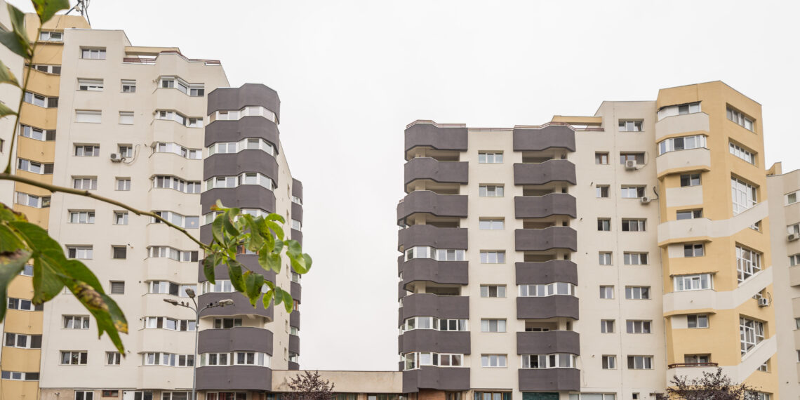 Finanțările pentru reabilitarea termică a blocurilor cu bani europeni– termenul de depunere a proiectelor se prelungește