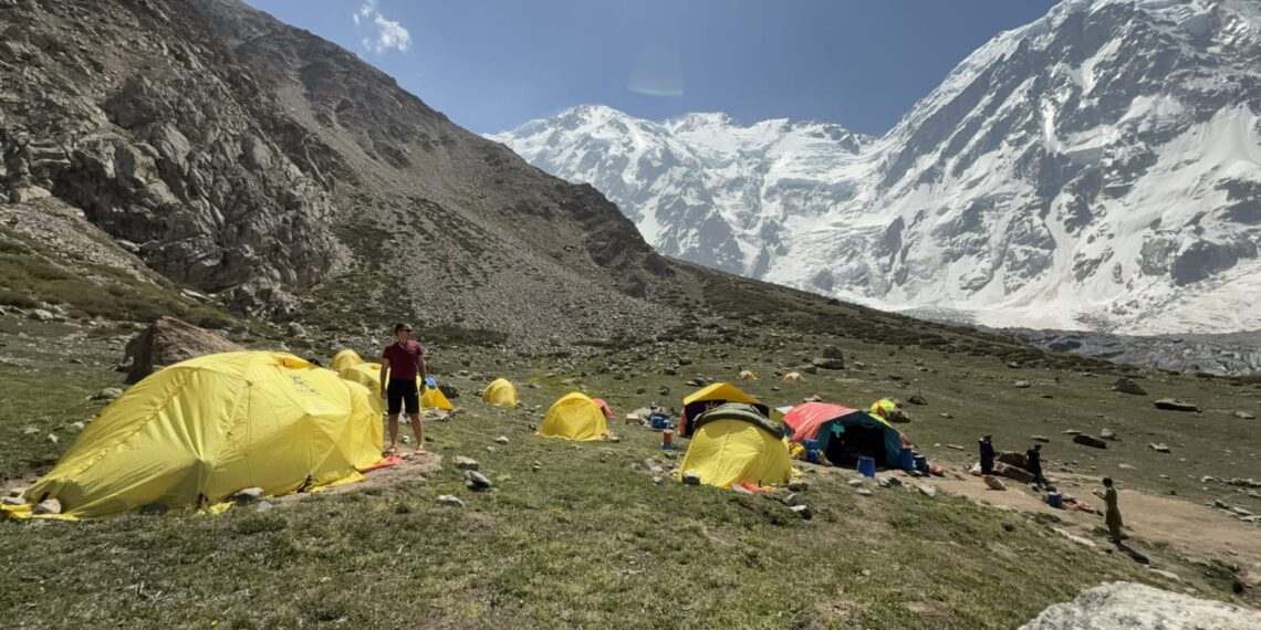 Horia Colibășanu a ajuns în tabăra de bază a muntelui Nanga Parbat