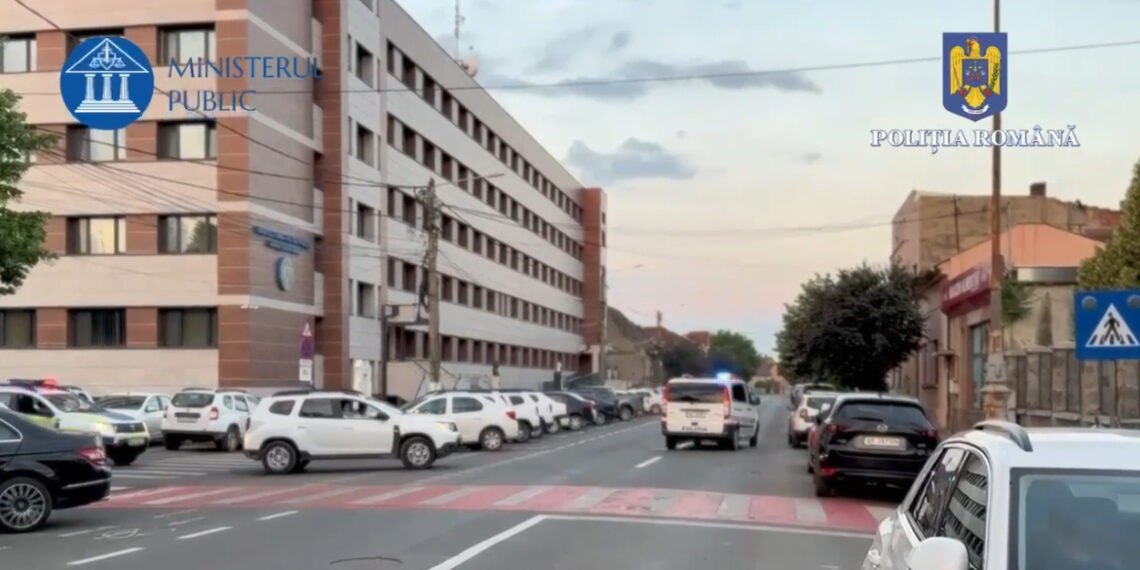 Percheziții domiciliare în Arad, într-un caz de contrafacere de bunuri