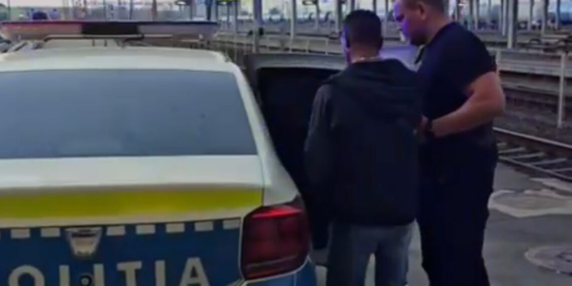 Bărbat reținut după ce și-a însușit un telefon mobil care aparținea altcuiva