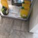 Muște, mizerie, marfă expirată. Restaurant din Giroc închis de Protecția Consumatorilor/Video