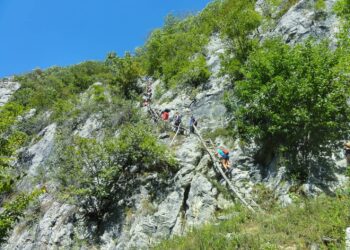 Pedale, motoare și solidaritate – un eveniment caritabil pentru educația copiilor din Ineleț