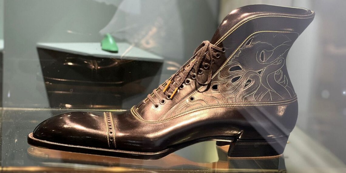 Victor Vulpe, vicecampion mondial în construcția pantofului, va reprezenta România și UVT a Expoziția Mondială Osaka