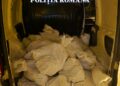 10 milioane de lei furați de la Poșta Română din Timișoara, depistați de către polițiști într-o autoutilitară cu numere false de Franța/Video