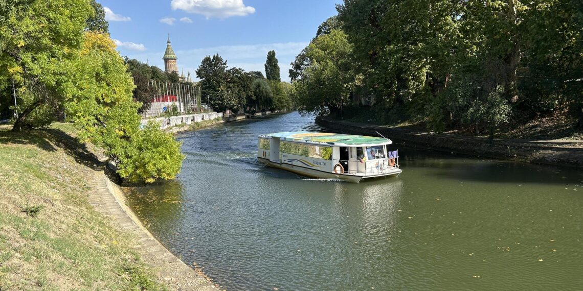 STPT reia cursele cu vaporetto spre ecluza din Sânmihaiu Român