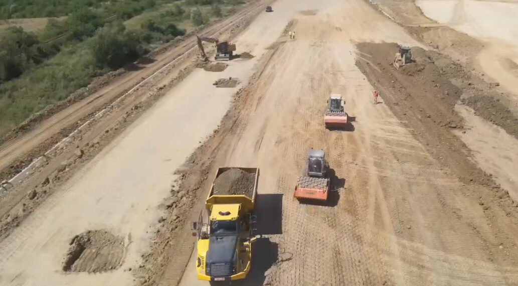 Imagini cu șantierul lotului 2 al autostrăzii Lugoj – Deva