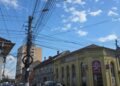 Primarul Călin Dobra cere soluții pentru eliminarea cablurilor suspendate: „Lugojul are nevoie de un peisaj urban curat și sigur”