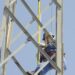 Bărbat electrocutat pe un stâlp de curent în Timiș. Era la serviciu