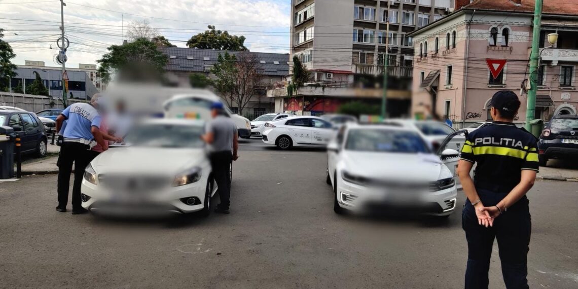 Polițiștii desfășoară acțiuni privind prevenirea și combaterea activităților de transport neautorizat. Au fost retrase 3 certificate de înmatriculare
