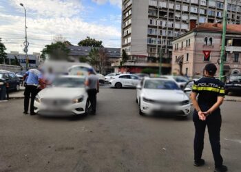 Polițiștii desfășoară acțiuni privind prevenirea și combaterea activităților de transport neautorizat. Au fost retrase 3 certificate de înmatriculare