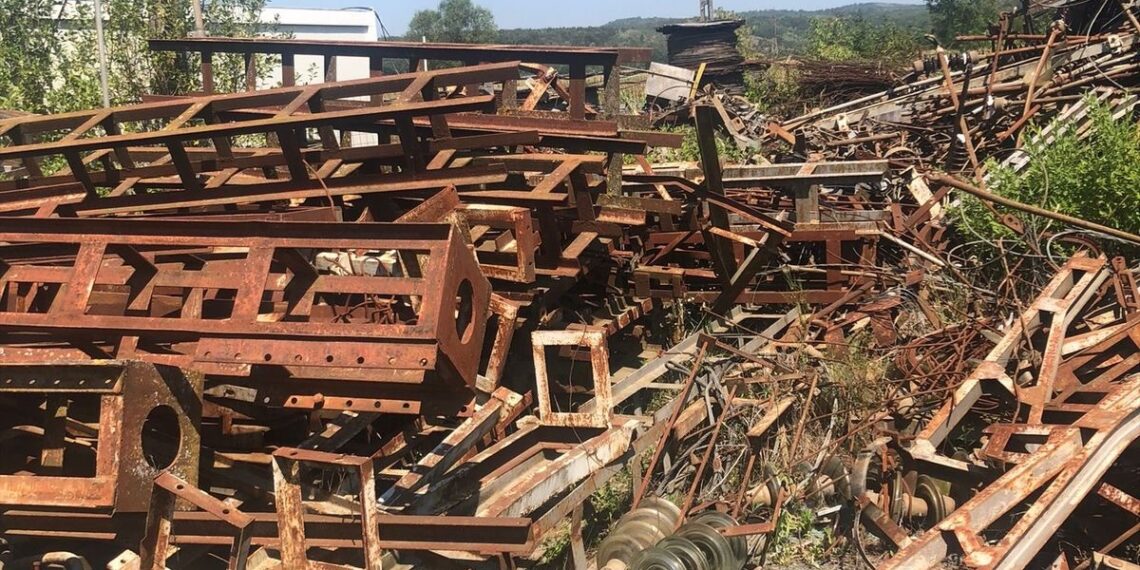 Control la Vărădia de Mureș privind depozitarea și păstrarea deșeurilor periculoase