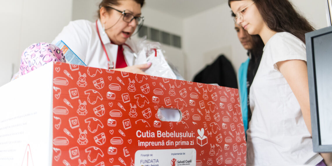 Cutia Bebelușului ajunge la alte 350 de mame cu nou-născuți din județul Timiș
