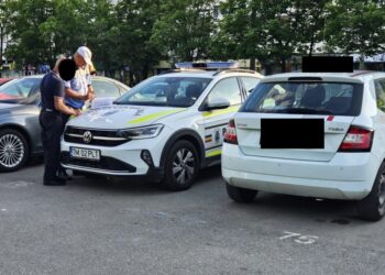 Mai multe persoane depistate de polițiștii locali conducând fără permis sau la volanul unor autovehicule neînmatriculate – bărbat surprins în două zile la rând fără a deține un document valabil