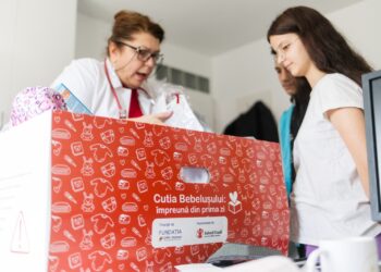 Cutia Bebelușului ajunge la alte 350 de mame cu nou-născuți din județul Timiș