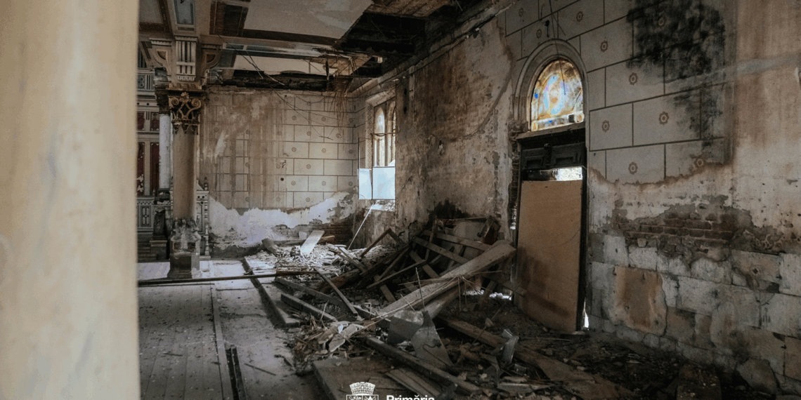Timișoara: Primăria a finalizat lucrările de punere în siguranță a Sinagogii din Fabric