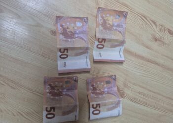 Timișoara: A încercat să vândă în mijlocul străzii 200 de euro falși. Cum a fost descoperit de jandarmi