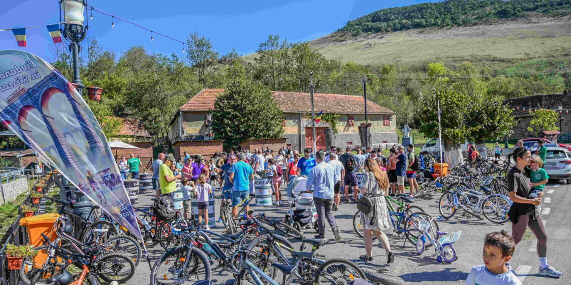 Marea Pedalare: peste 1.000 de cicliști din vestul țării s-au mișcat în Săptămâna Europeană a Mobilității