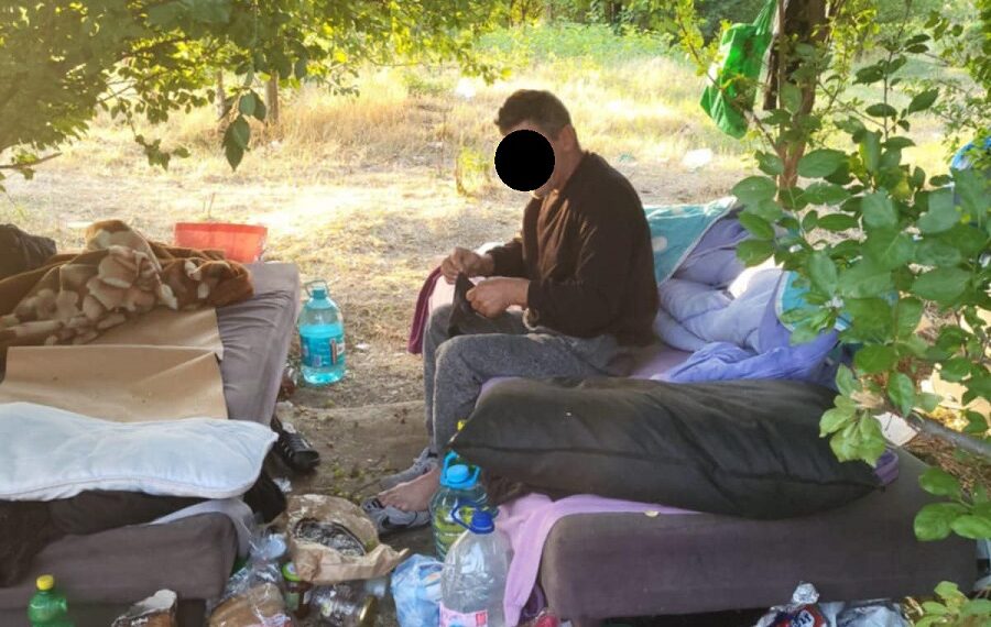 Peste 100 de persoane depistate în luna august de polițiștii locali, la cerșit, pe străzi sau dormind în parcuri