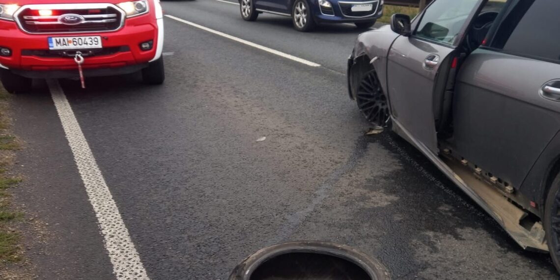 Accident în lanț la Remetea Mare. 3 mașini implicate