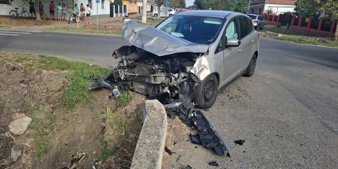 Timiș: O femeie a ajuns la spital în urma unui accident rutier