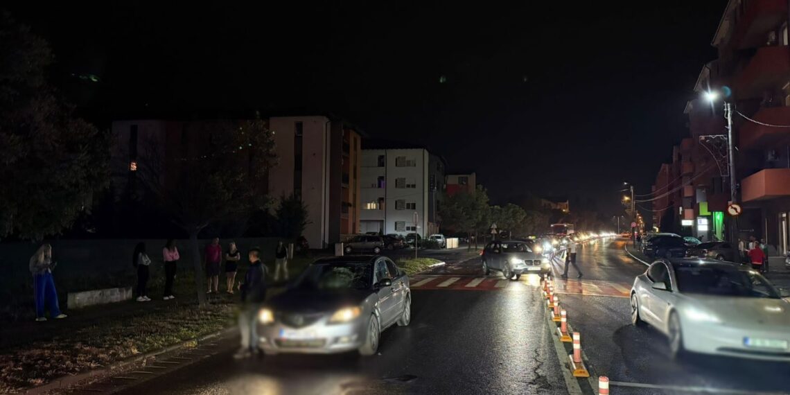 Accident pe trecerea de pietoni, la Timișoara. O tânără de 27 de ani a ajuns la spital