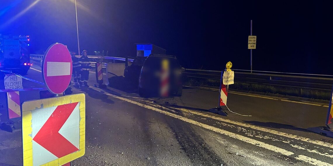 Accident la coborârea de pe autostradă, la nodul rutier Margina. Un minor a ajuns la spital
