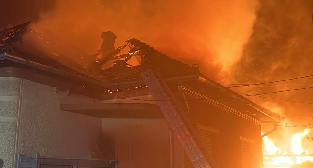 Intervenție pentru stingerea unui incendiu izbucnit la o anexă gospodărească din localitatea Dieci