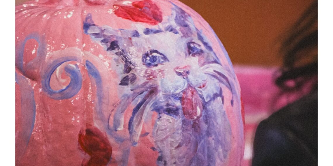 20 de ani cu Asociația OncoHelp. Evenimentul „Dovleacul Roz” marchează aniversarea prin sprijinirea construirii unui nou corp de clădire