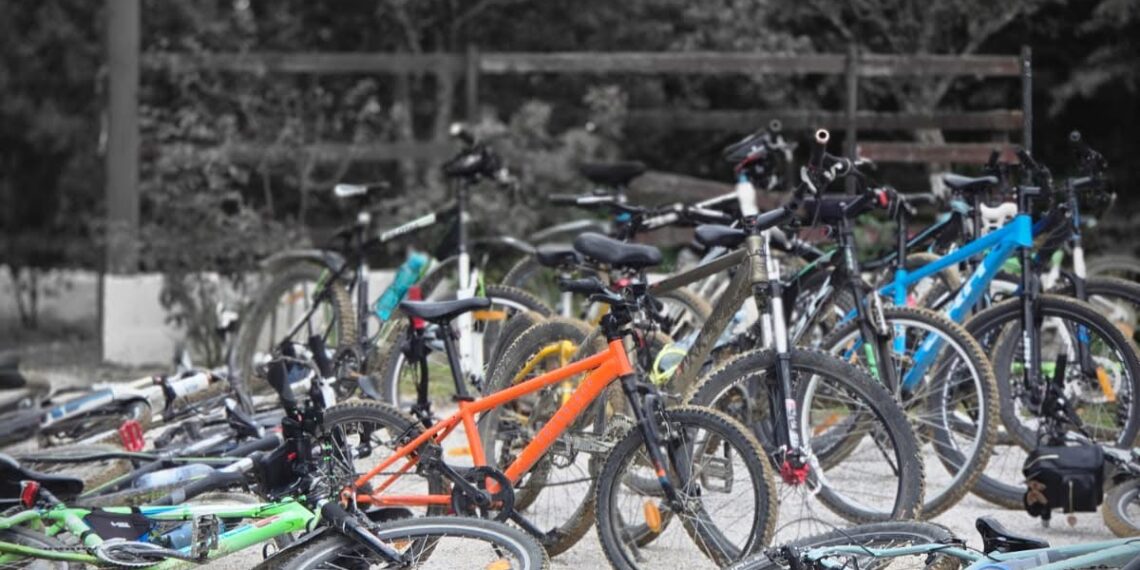 15 biciclete electrice ajung gratuit în comunitate prin programul Urban eRiders